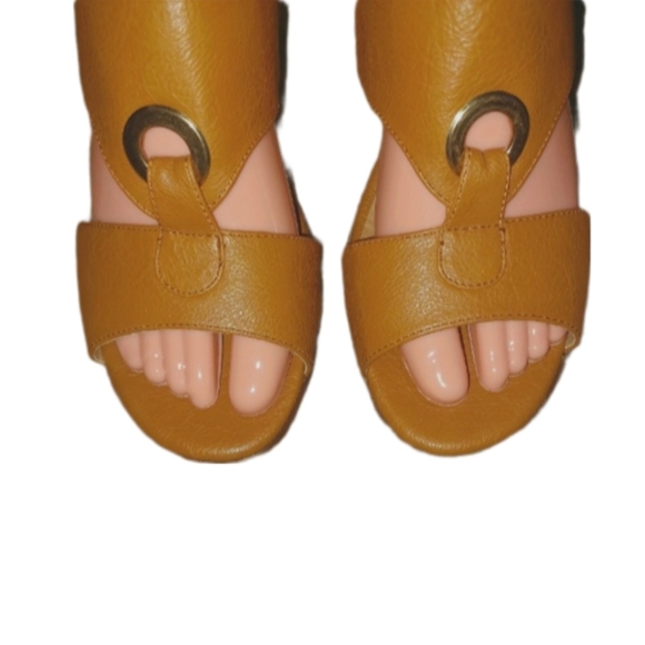 Avenue Brown Leather Sandals - Picture 3 of 5